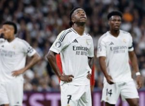 Mbappé Gives Up and Hardly Even Talks to Vinícius. Ancelotti Has Had to Intervene