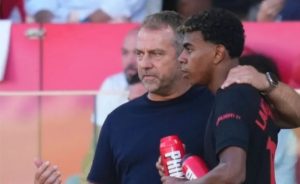 Lamine Yamal wants to play alongside the Barcelona star in the starting lineup for upcoming matches and has informed Flick of this