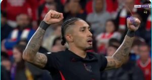 Watch Barcelona's legendary victory over Benfica in the first leg of the Champions League semi-final