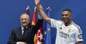 And here it is 123: Real Madrid is celebrating a happy day!