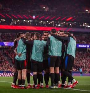 One of Barcelona’s worst players in the Benfica match surprises Hansi Flick and apologizes to his teammates in the locker room immediately after the gameOne of Barcelona’s worst players in the Benfica match surprises Hansi Flick and apologizes to his teammates in the locker room immediately after the game
