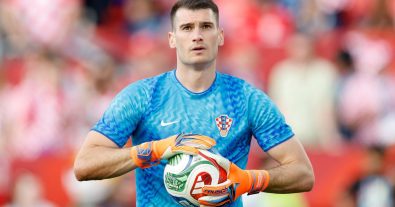BREAKING: Dominik Livaković Arrives in Barcelona Ahead of Medical Tomorrow