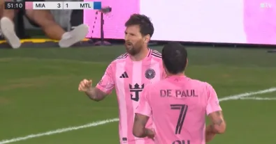 Watch Messi’s crazy PlayStation-style goal and the reaction and shock of the match commentator, the fans, and everyone inside the stadium on a night when Messi scored a super hat-trick!!