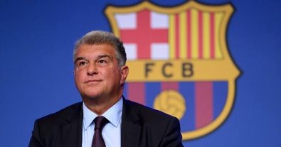 Joan Laporta Meets Livaković Without Comment on Julián Álvarez as Atlético Madrid Stands Firm