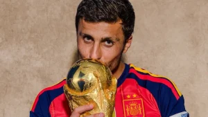 رودري يقترب من برشلونة.. و3 لاعبين في ورطة بسبب الصفقة