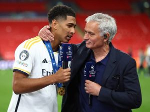مورينيو يفاجئ بيلينجهام بعد عودته للتدريبات.. قرار مثير يشعل ريال مدريد!