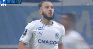 WATCH Amine Gouiri’s incredible and bizarre goal against Paris, and the TERROR that happened to the defender when he saw the Desert Warrior right in front of him!