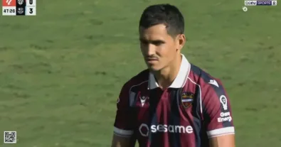WATCH the STRANGE and BIZARRE penalty awarded to Barcelona against Levante in La Liga because of a CATASTROPHIC mistake by Aissa Mandi!