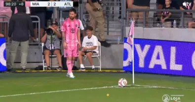 Watch Messi’s TERRIFYING final-second corner against Atlanta United that sent the commentator screaming at the top of his lungs live on air, along with the absolutely unbelievable moment involving the opposing goalkeeper in this INSANE dramatic scene!